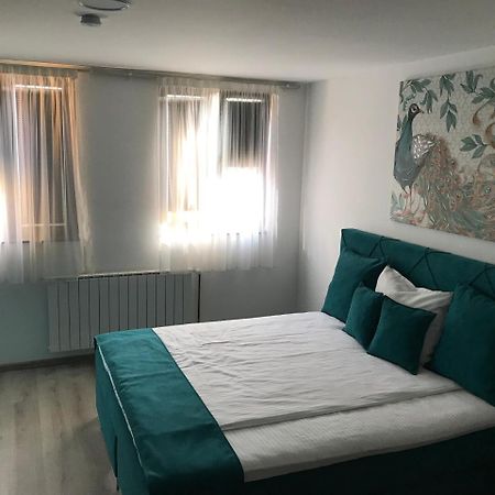 Heartland City B&B Tuzla Buitenkant foto