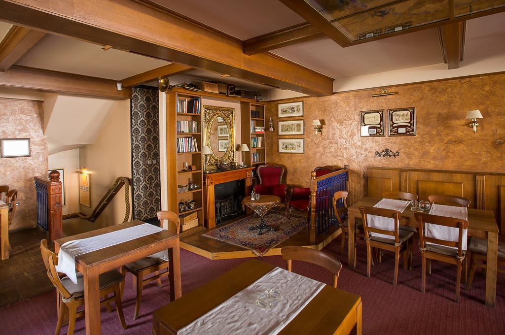 Heartland City B&B Tuzla Buitenkant foto