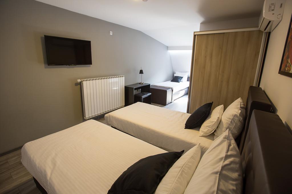Heartland City B&B Tuzla Buitenkant foto