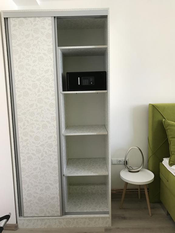Heartland City B&B Tuzla Buitenkant foto
