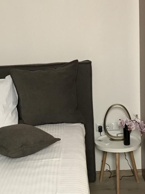 Heartland City B&B Tuzla Buitenkant foto